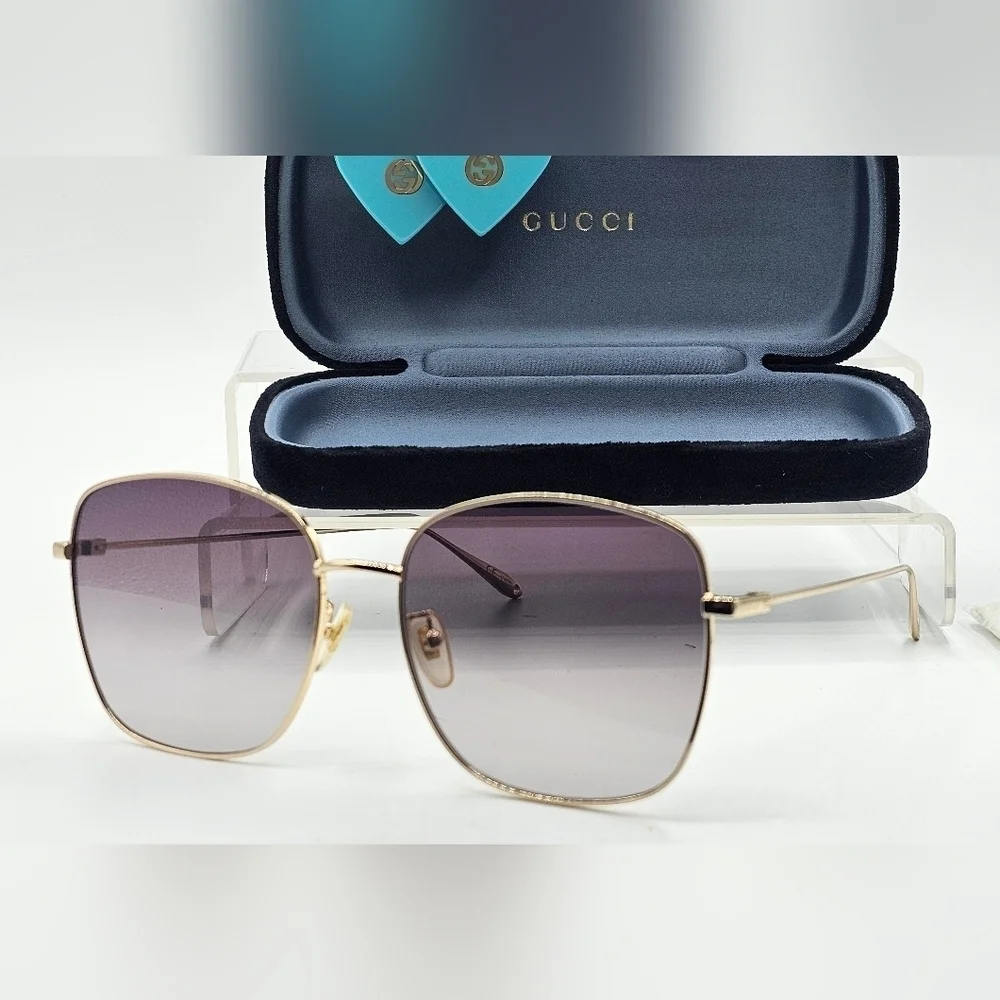 Gucci GG1030SK-003-60 Gold Sunglasses With earring accessories - Picture 2 of 16